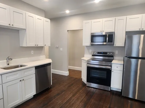 3 Sutton St APT 2, Mattapan, MA 02126