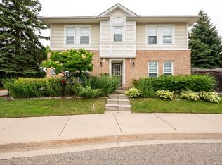 102 Brisbane Ct, Brampton, ON L6R 1V4