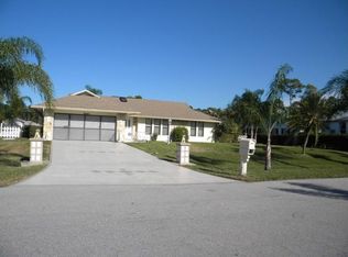 2661 SE Emmett Rd, Port Saint Lucie, FL 34952