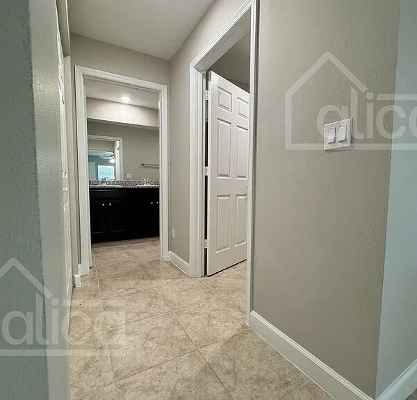 735 Gelaso St SW — Photo 19
