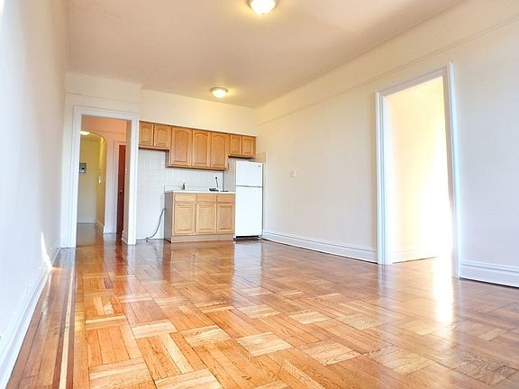 3rd image of 30-83 29th St #D2