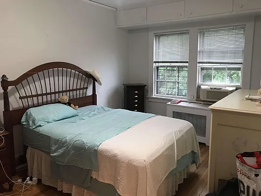 Rented by Lisa Realty Group LTD | media 15