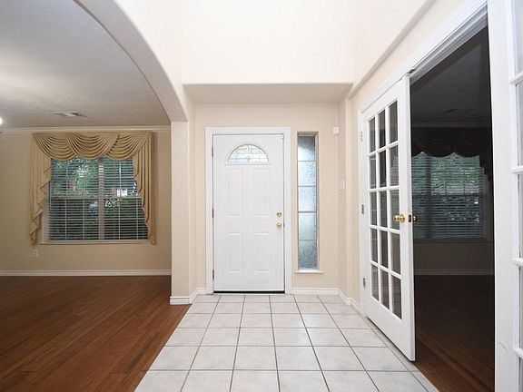 5th image of 10430 Sanibel Falls Ct