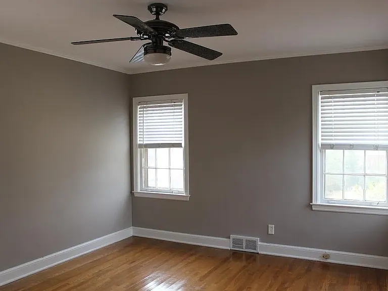 233 E Edwin Cir — Photo 8