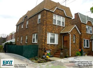 6251 84th Pl, Middle Village, NY 11379