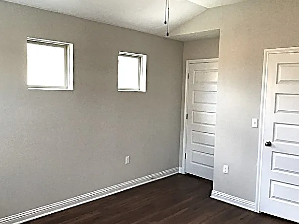 8005 Turnberry Ln — Photo 7