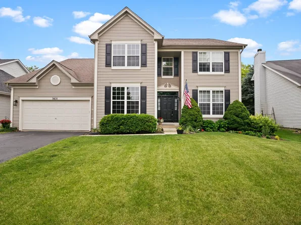 3631 Provence Dr, St Charles, IL 60175