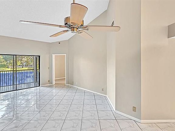 4th image of 5532 Courtyard Dr #5532