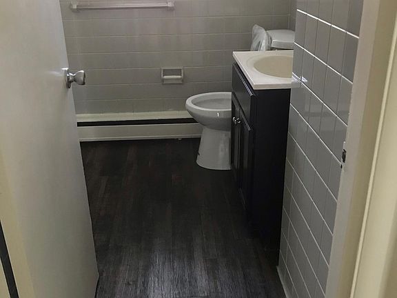 3rd image of 1 Colonial Pkwy #7-5