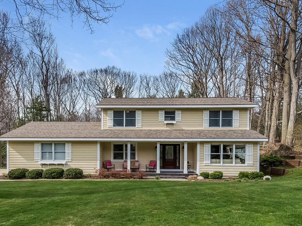 1st image of 17433 Beech Hill Dr