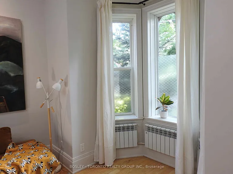 21 Lansdowne Ave #1 — Photo 8
