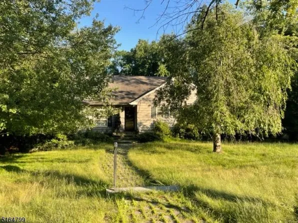 677 River Rd, Chatham Twp., NJ 07928