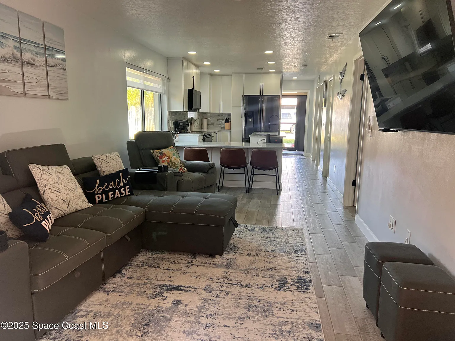 2 bed, 2.0 bath, 923 sqft, $3,000 — Photo 3