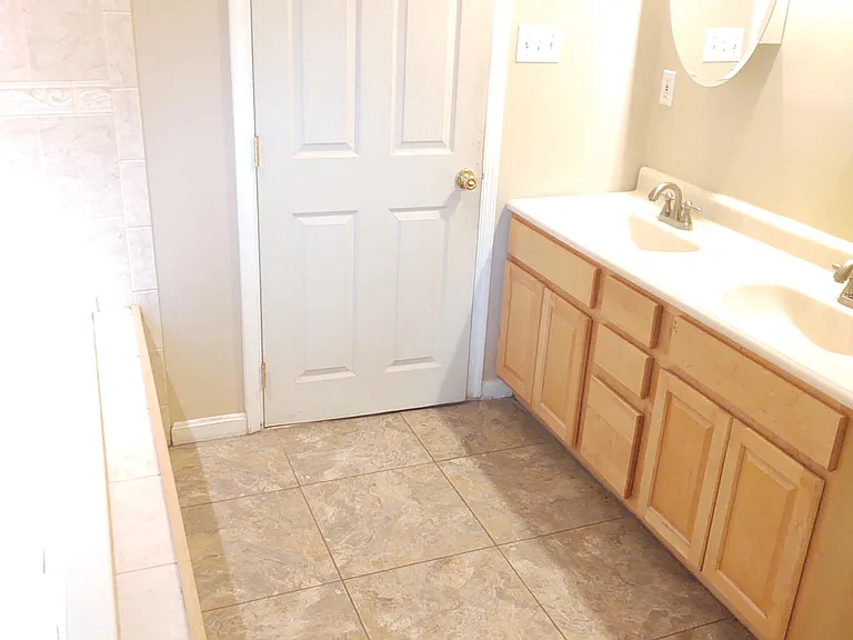 Double sinks - primary bathroom