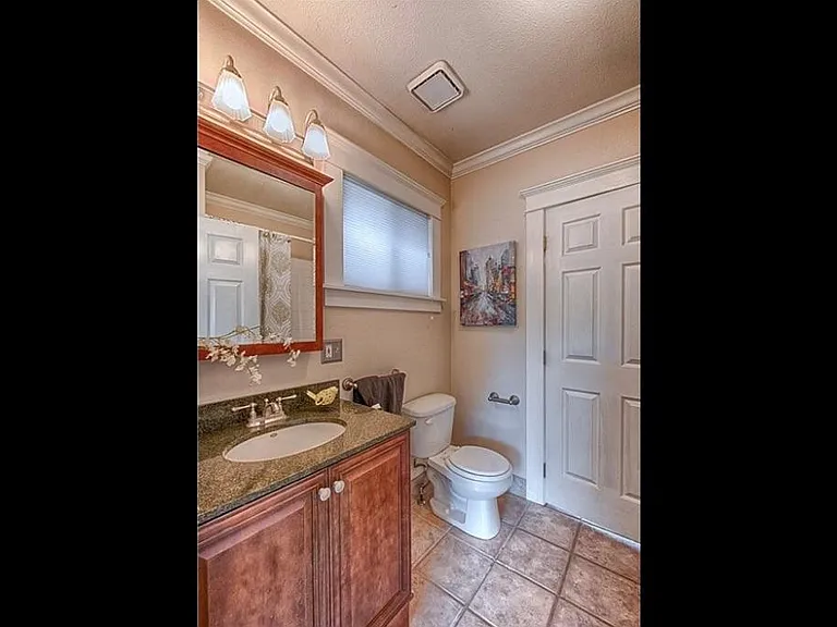 Main floor bath