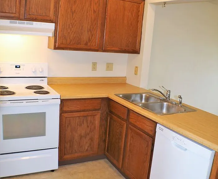 708 Westwinds Dr #2 — Photo 4