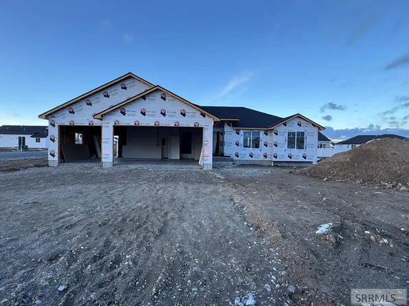 382 Wind River Dr, Shelley, ID 83274