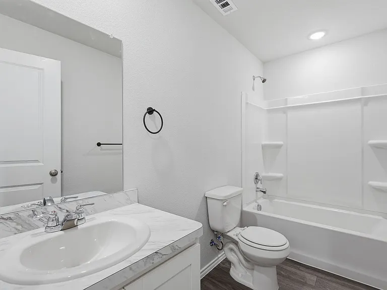 832 Eagles Nest Dr — Photo 4
