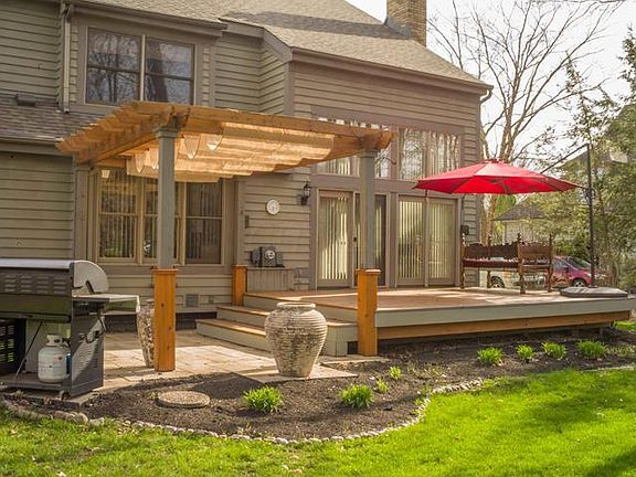 3rd image of 1298 Pond Hollow Ln