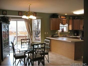 5th image of 2715 Falcon Crest Dr