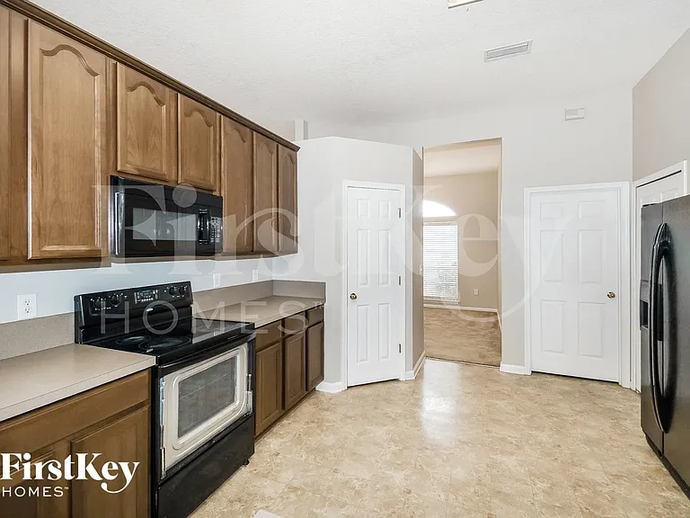 13940 Fish Eagle Dr E — Photo 8