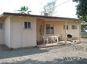 4th image of 835 Safari Dr