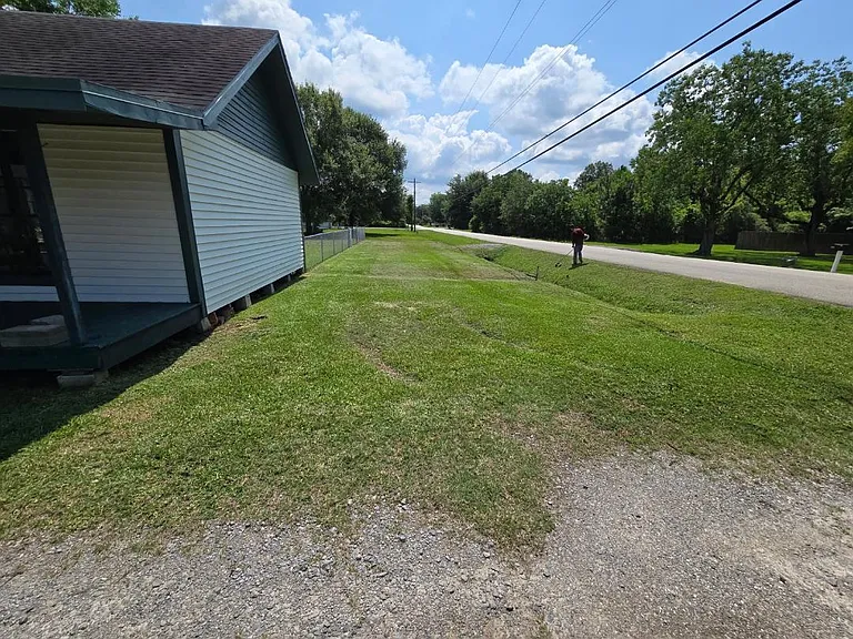 475 Rachal Ave — Photo 12
