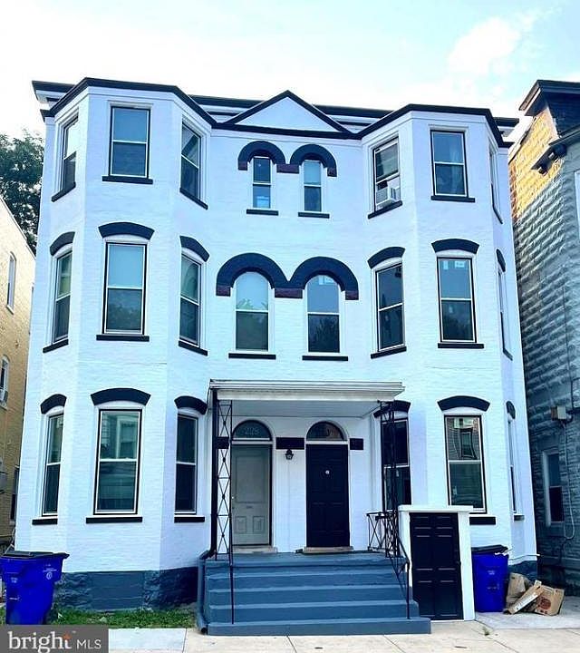 1st image of 230 Summit Ave APT 3S