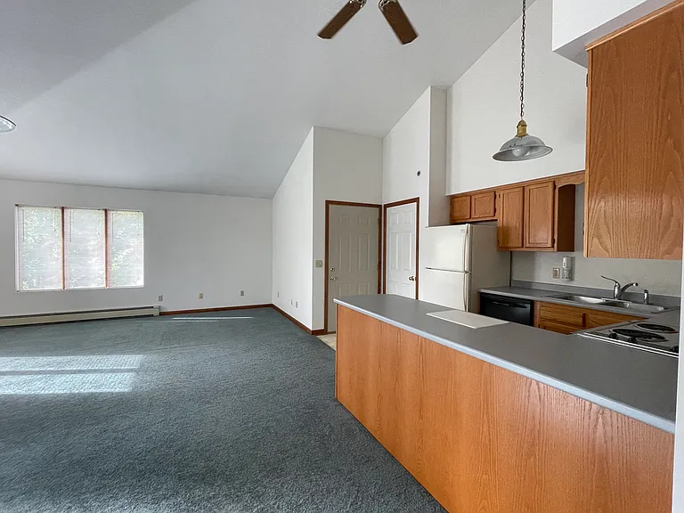 8818 Reed Hill Rd #5 — Photo 4