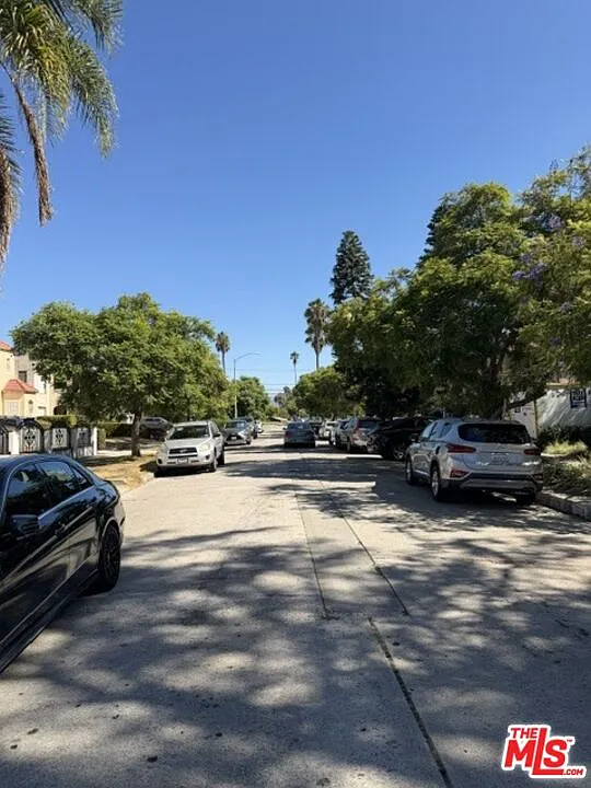3 bed, 3.0 bath, 2971 sqft, $4,250 — Photo 3