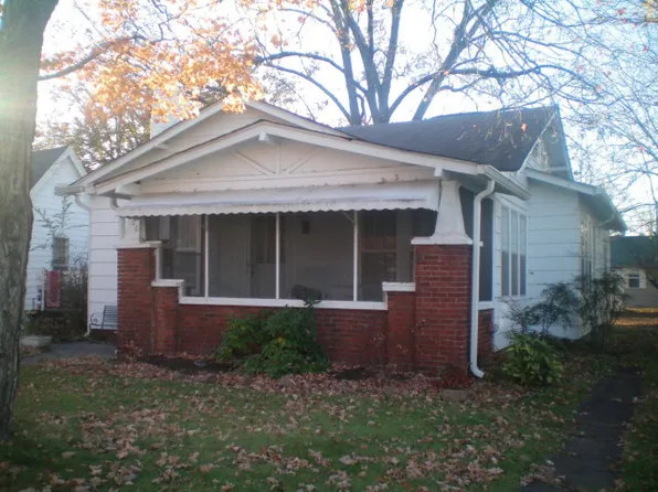 906 Pennsylvania Ave, Etowah, TN 37331
