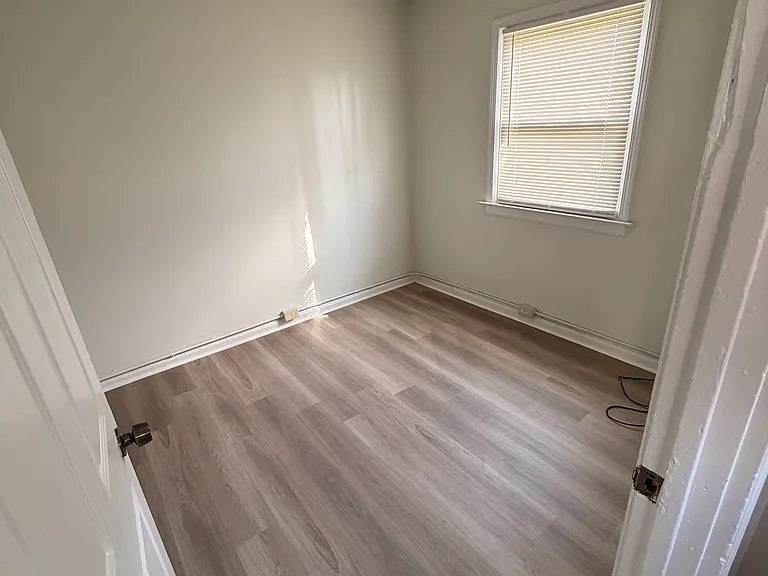 1710 Saint Louis Ave — Photo 12