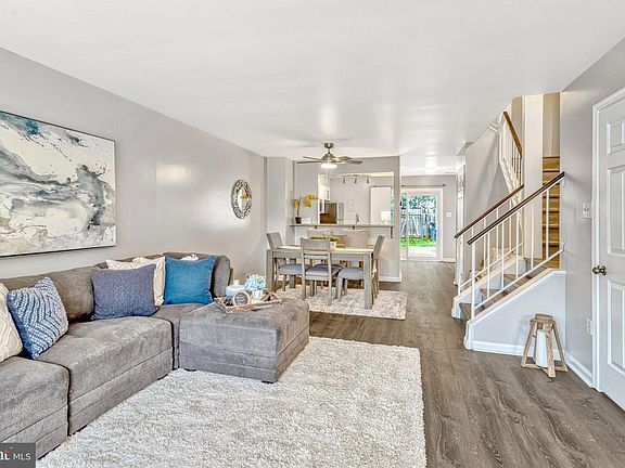 2nd image of 12163 Presidio Way