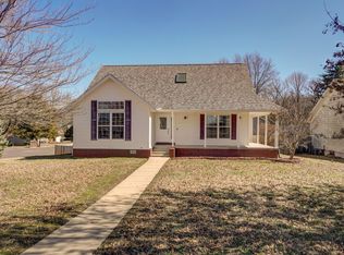 1017 Oakdale Ln, Monett, MO 65708