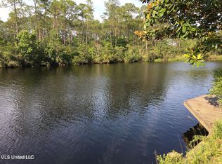 6900 Ocean Springs Rd, Ocean Springs, MS 39564