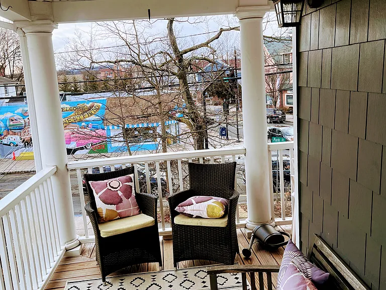 101 Park St #2 — Photo 4