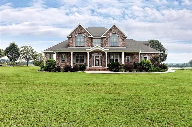 1st image of 86 Golden Pond Ln
