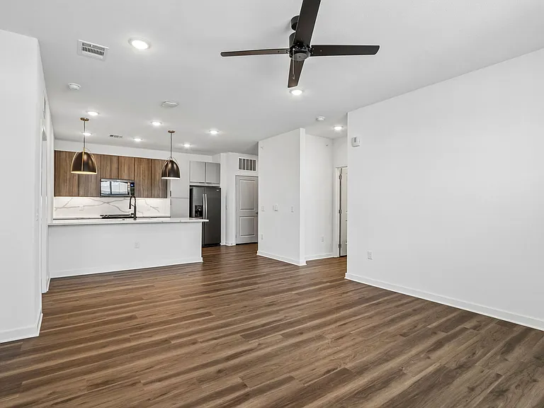 Velara Luxury Apartments — Photo 64