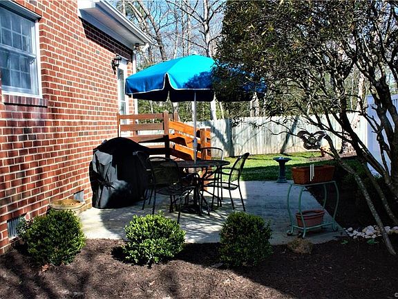 4th image of 5500 Lakemere Dr