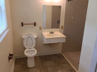 50 White St APT 8, Cleveland, GA 30528