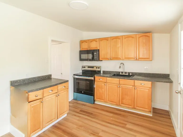 214 Clearfield St — Photo 7