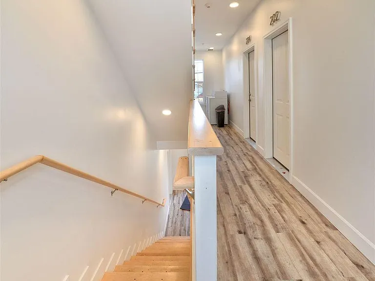 517 S Almon St #104 — Photo 6