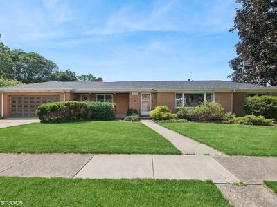 1 E Milburn Ave, Mount Prospect, IL, 60056