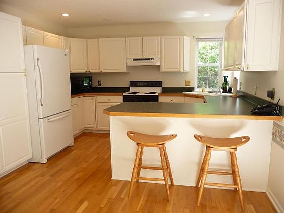 4th image of 436 Lakeview Heights Dr