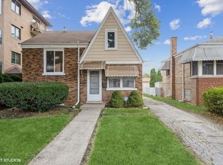 6432 Pershing Rd, Berwyn, IL 60402