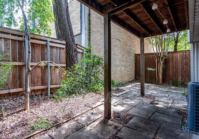 2724 Shelby Ave — Photo 17