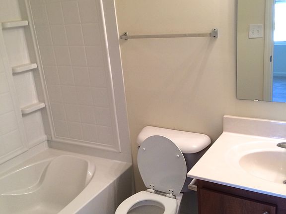 4th image of 333 McConnells Trce APT 103