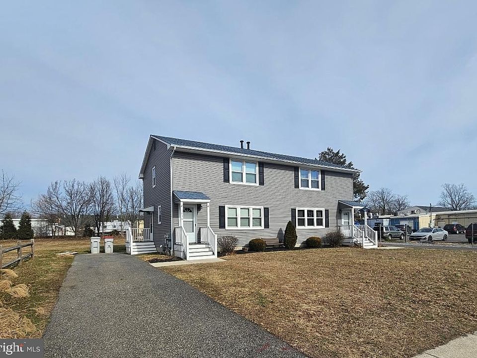 1st image of 1036 Magnolia Rd #B