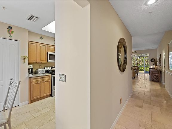 4th image of 9611 Castle Point Dr Unit 915