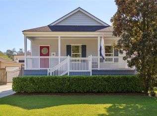 1508 Crescent Dr, New Orleans, LA 70122